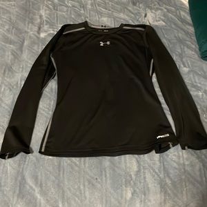 Under Armour Black Fitted heat gear sleeves
